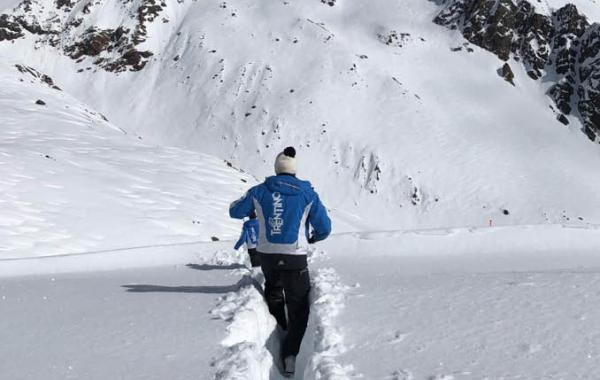 6 days/5 nights in hotel and 4 days skiing